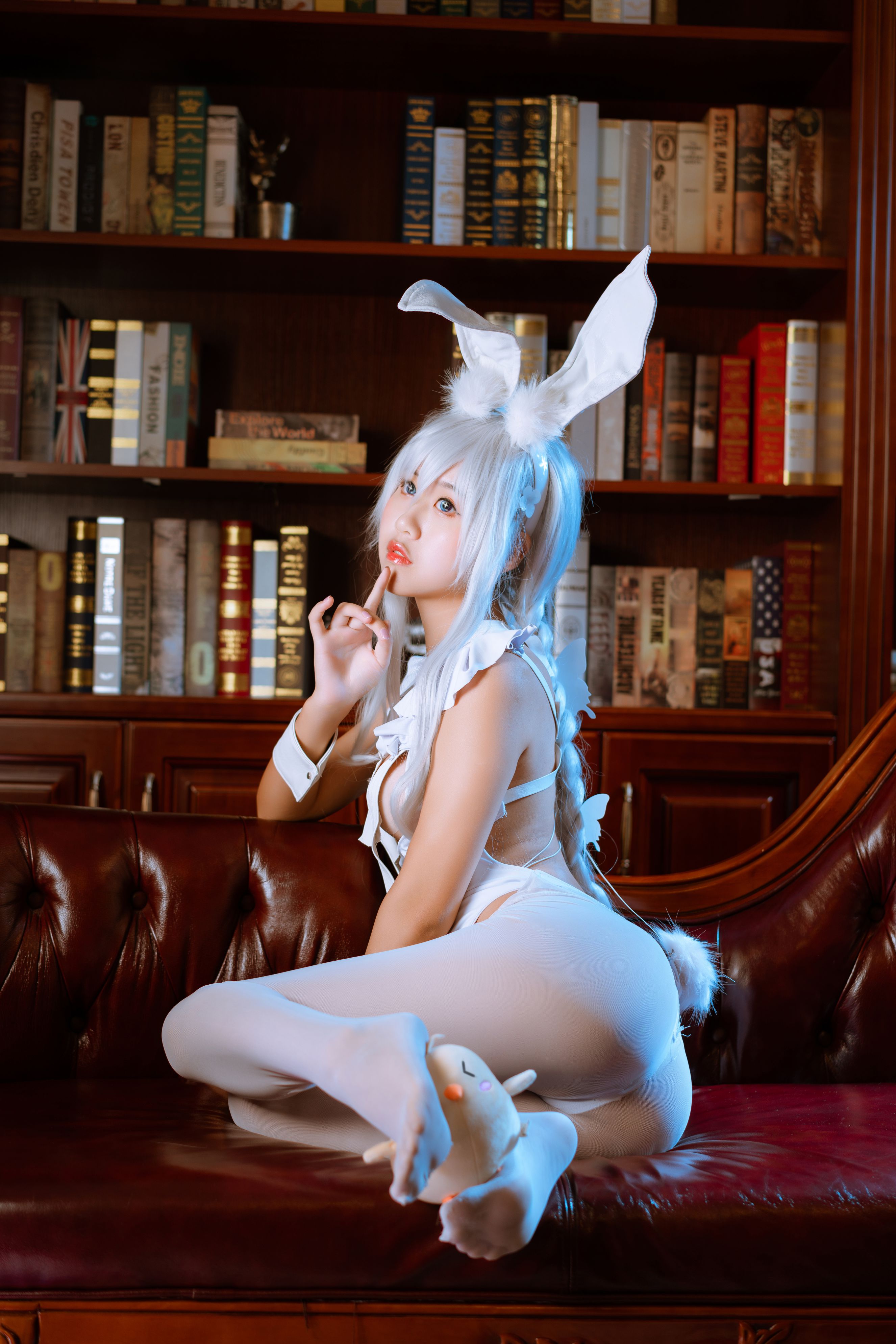 【COSPLAY】萌芽儿o0 恶毒白兔 [54P3V-2.49GB][百度网盘]
